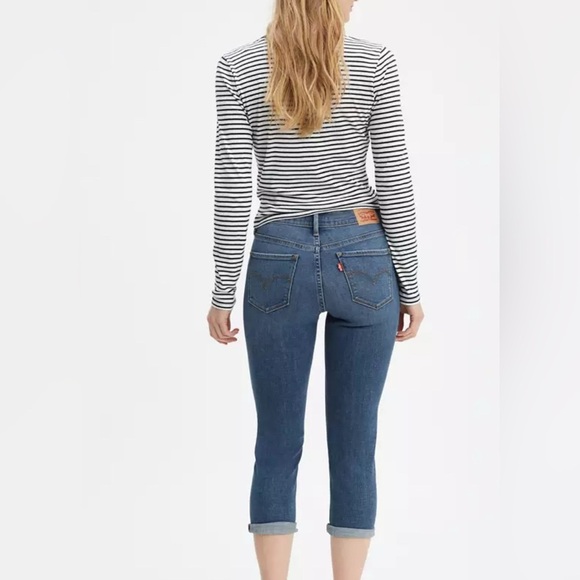 Levis 311 Shaping Skinny Capri - Picture 1 of 10